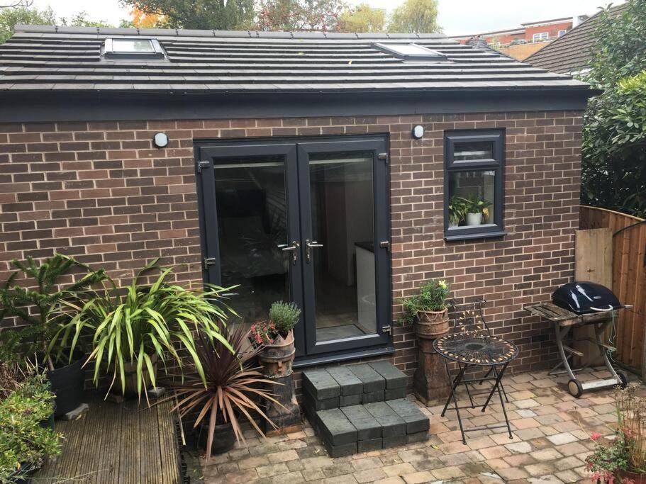 マンチェスターBeautiful Detached Private Annex In Great Locationアパートメント エクステリア 写真